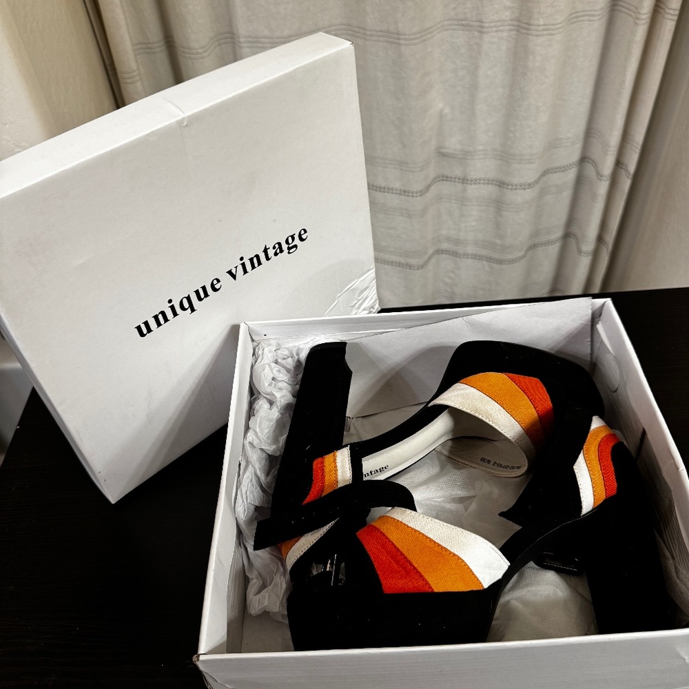 🎃 Unique Vintage Colorblock Platform Heels – Candy Corn